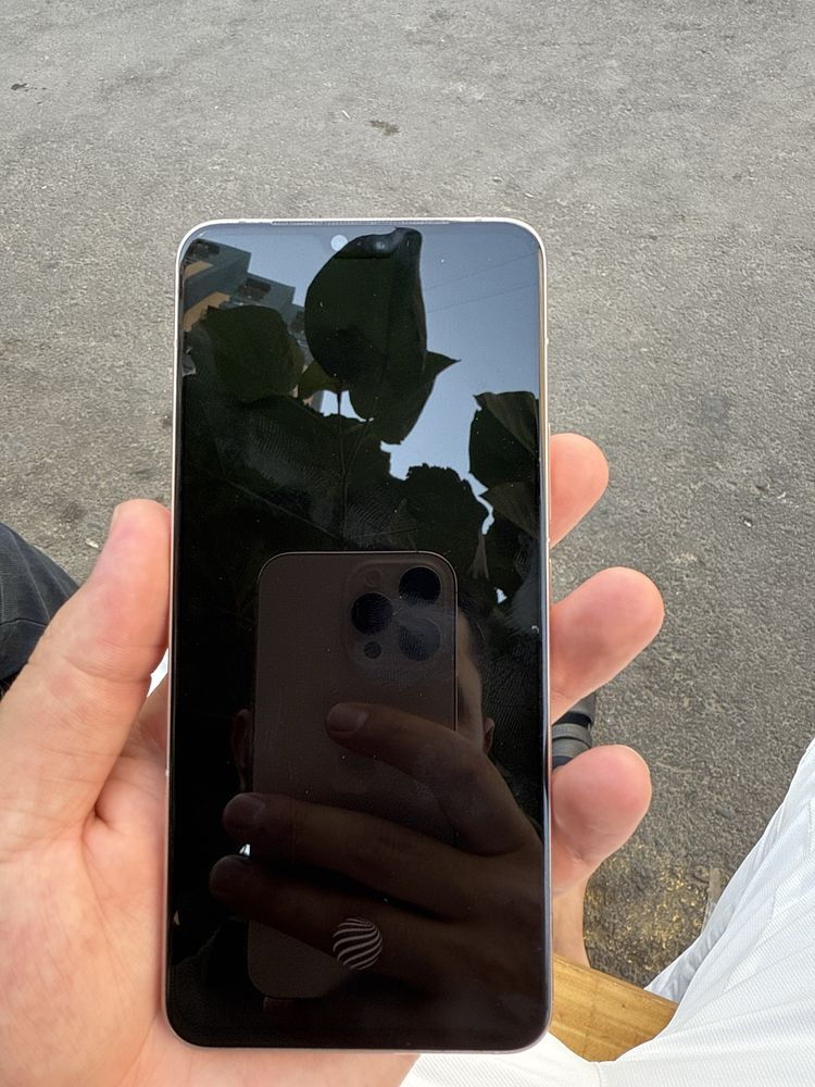Vivo v 23 5 G telifon ideal xolatda hamma joyi ishlaydi