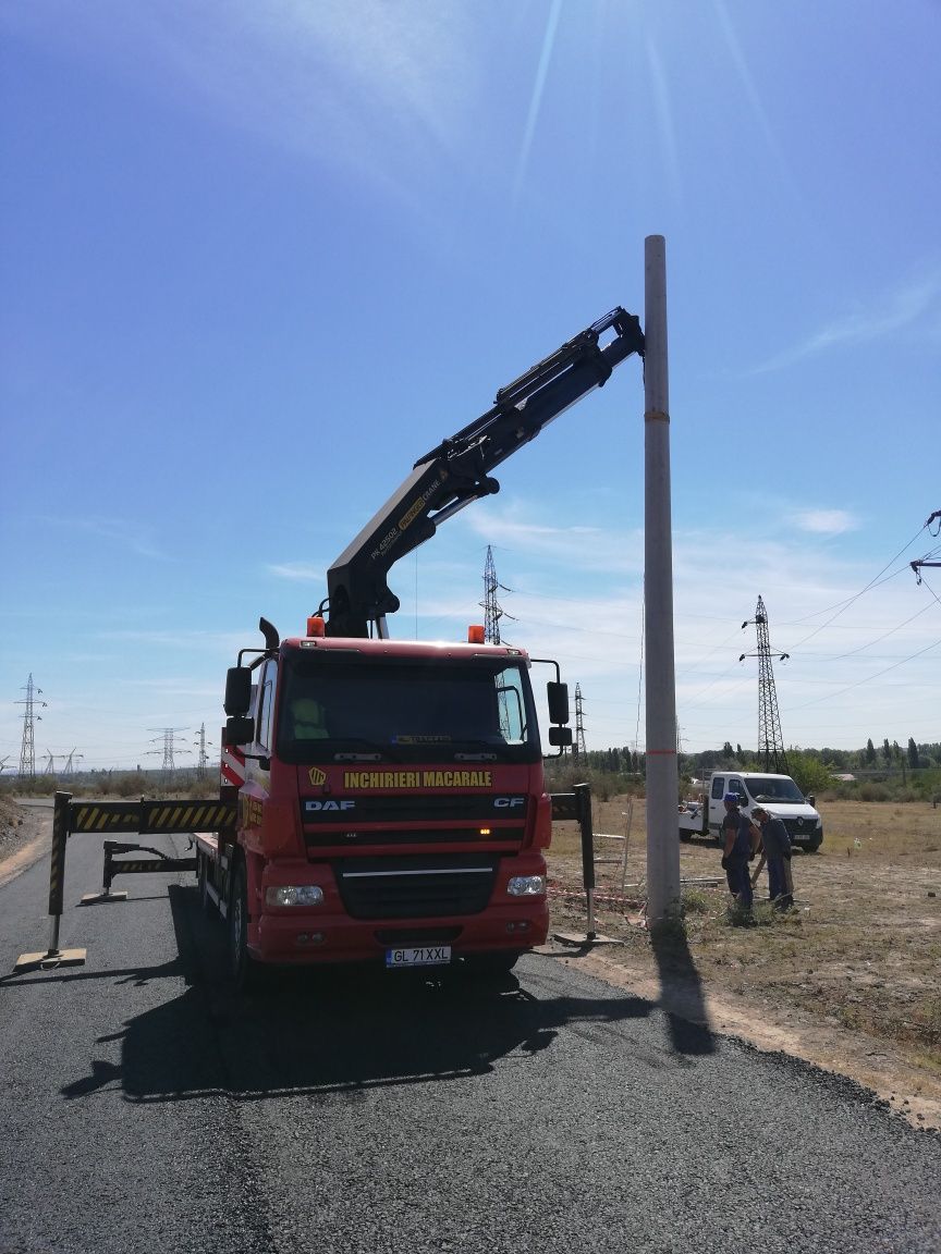 Inchiriez camion cu macara