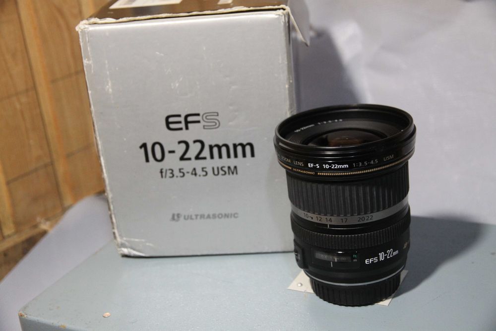 Объектив Canon EF-S 10-22mm f/3.5-4.5 USM
