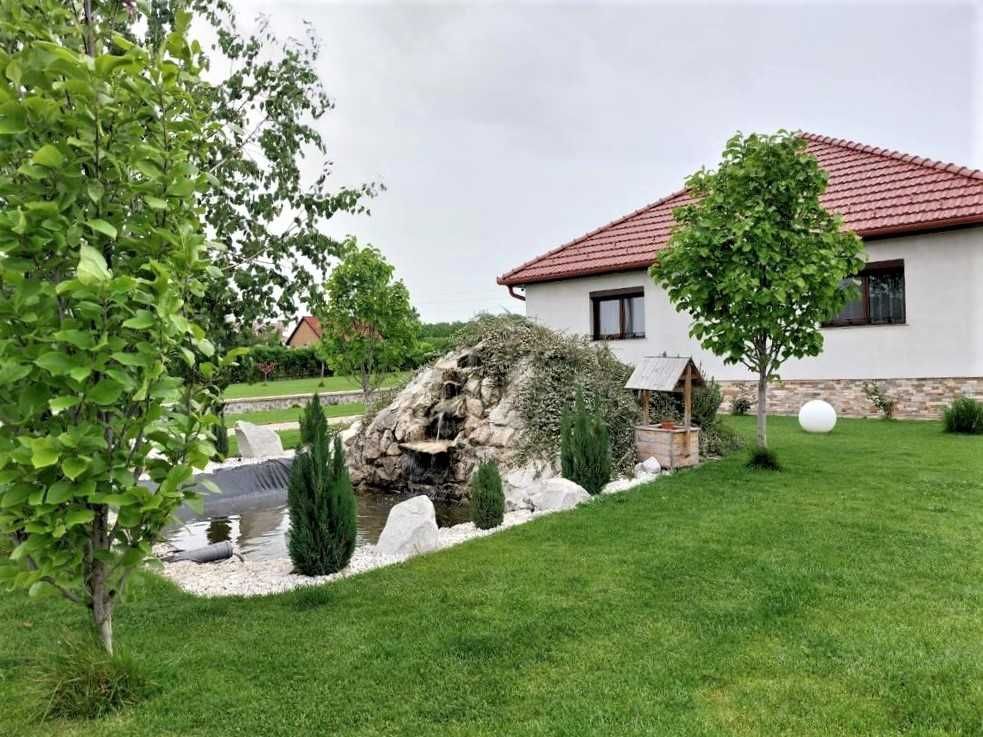 Oportunitate! Casa cu 4 dormitoare/3 bai/ 3600mp teren