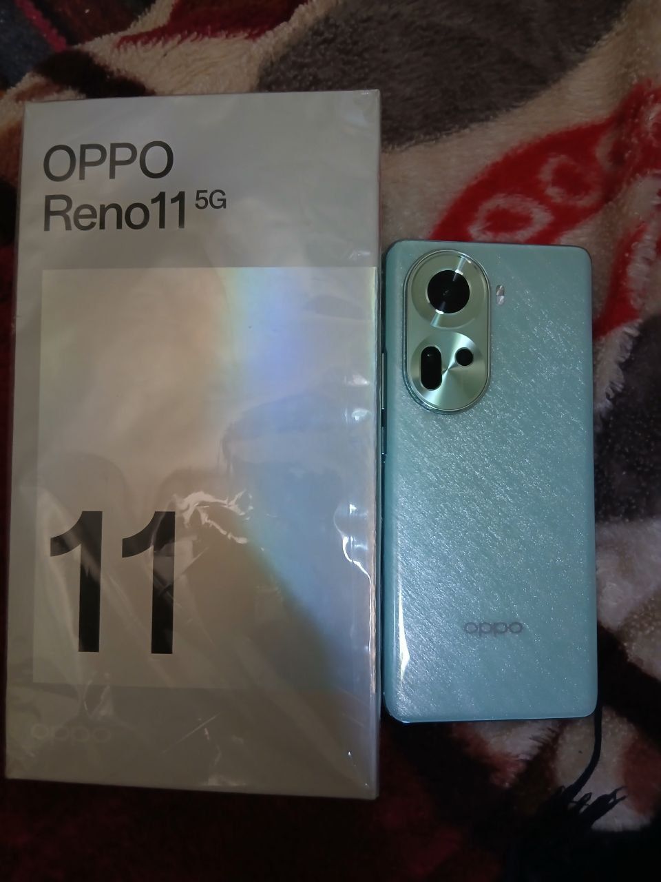 Oppo Reno 11 5G. 12+12. 256gb xolati ideal koʼrishib olishxam bor