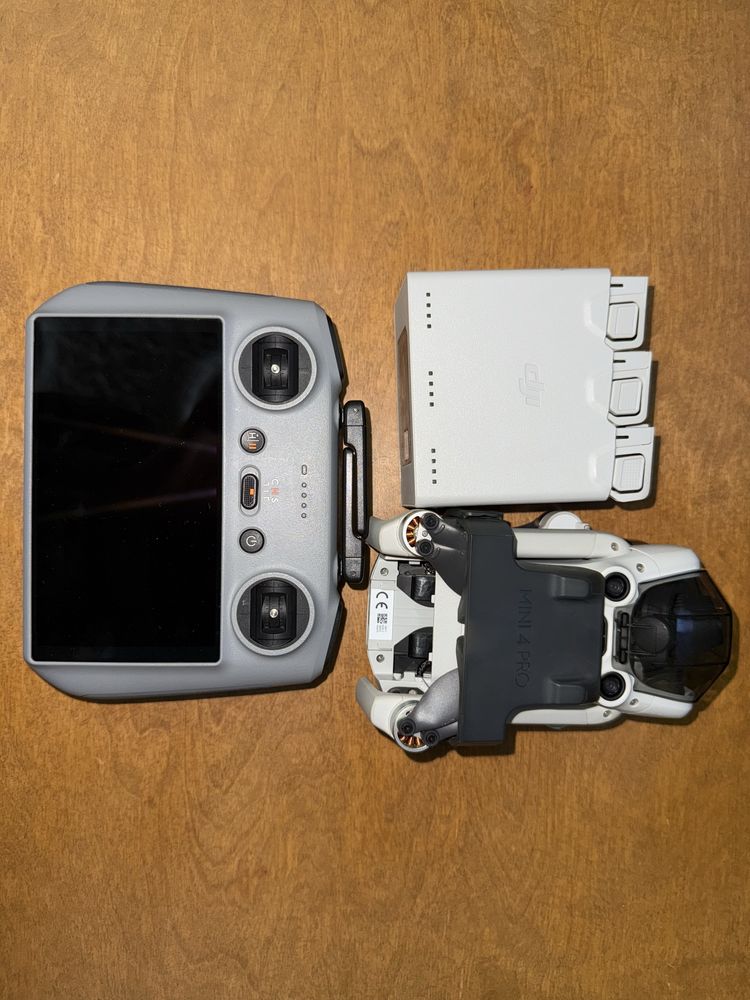 Дрон DJI 4 mini pro срочно продам