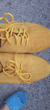 Жълти обувки, 38 номер