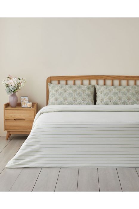 Двоен спален комплект English home