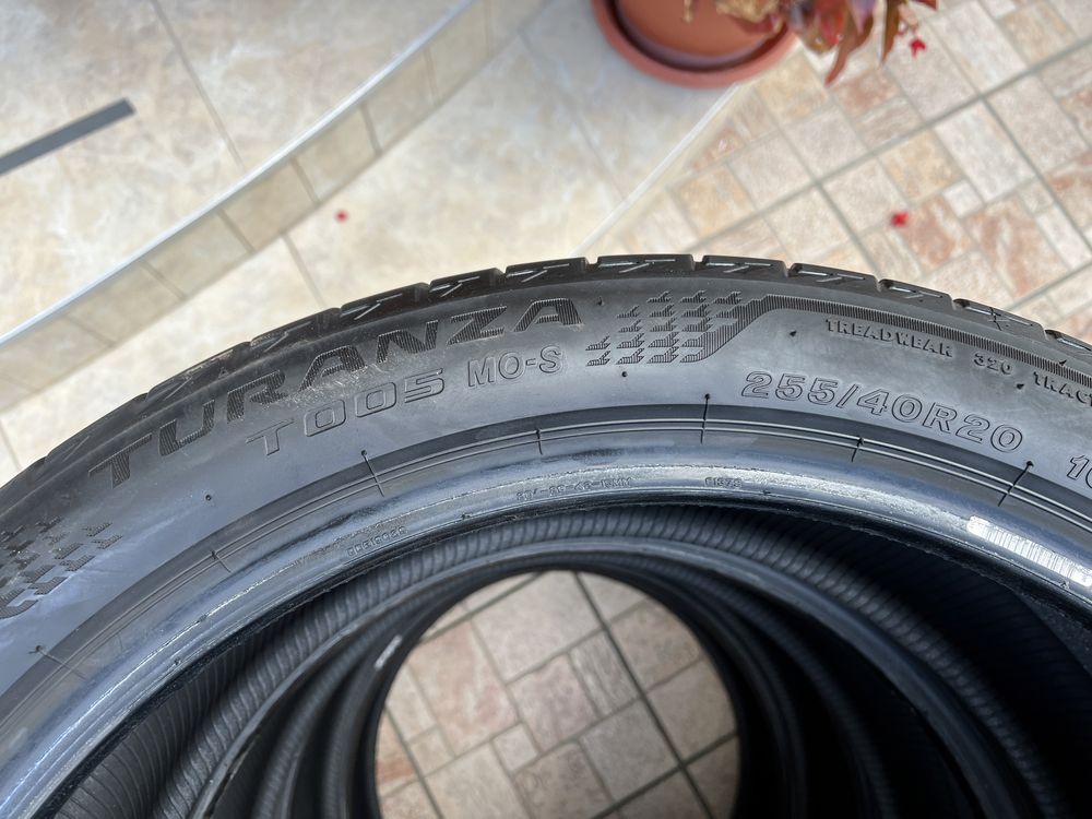 Гуми 255/40/20 Bridgestone Turanza