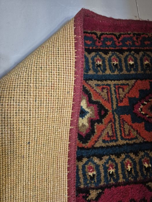 Ковер с орнаментом