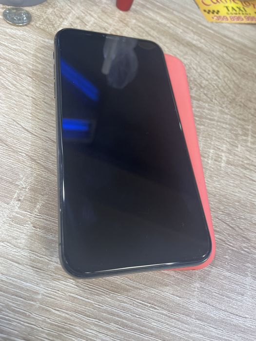 Iphone X (10) 64 GB Перфектен