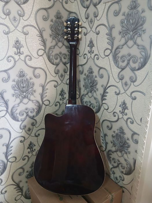 "Martin Romas" Gitara Akustik