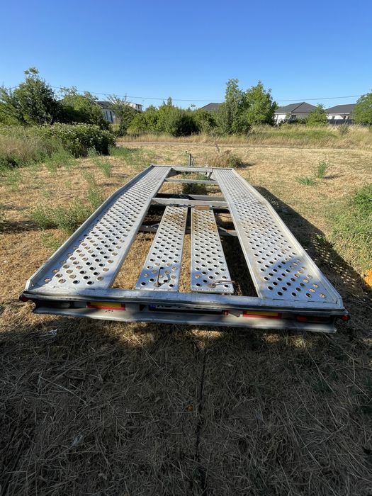 axa Alko 1350 kg cu frane / platforma de inchiriat