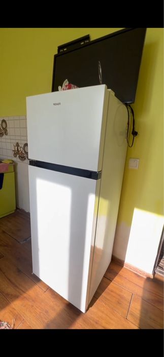 Jay satiladi srochna 1 komnata 3 etaj Sultan saray arqa tarepi