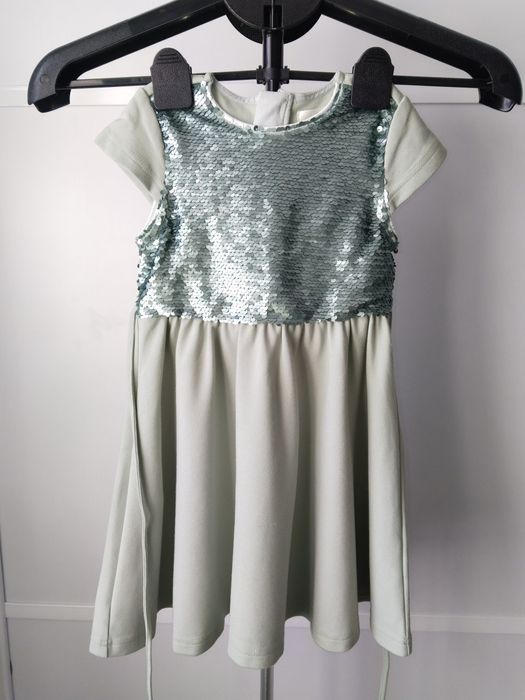 Детское платье цвет фисташка ментол