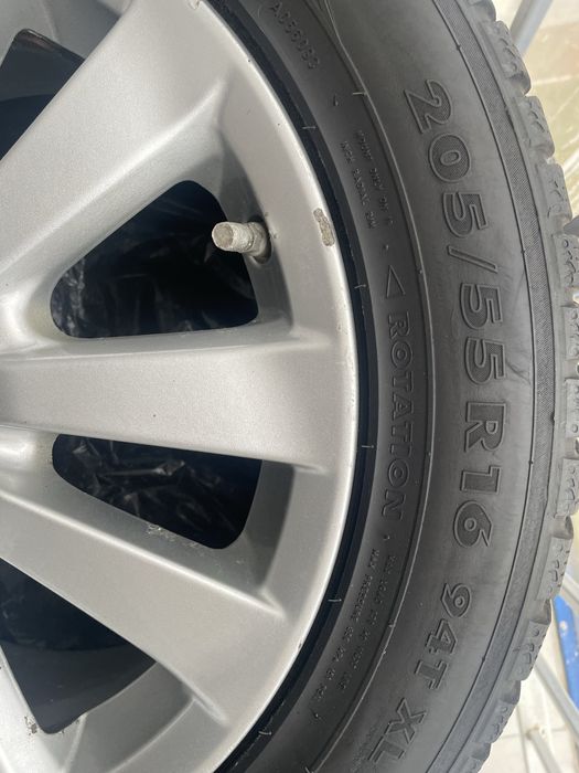 Продам б/у зимние колеса с тит.дисками r 16