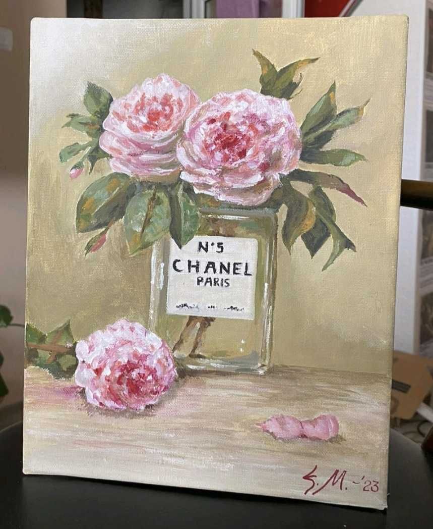 3 картини на млада художничка с различни цени