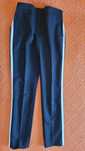 Vand pantaloni marca Etic ,marimea 34 culoare negru
