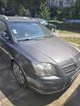 Vând urgent Toyota Avensis