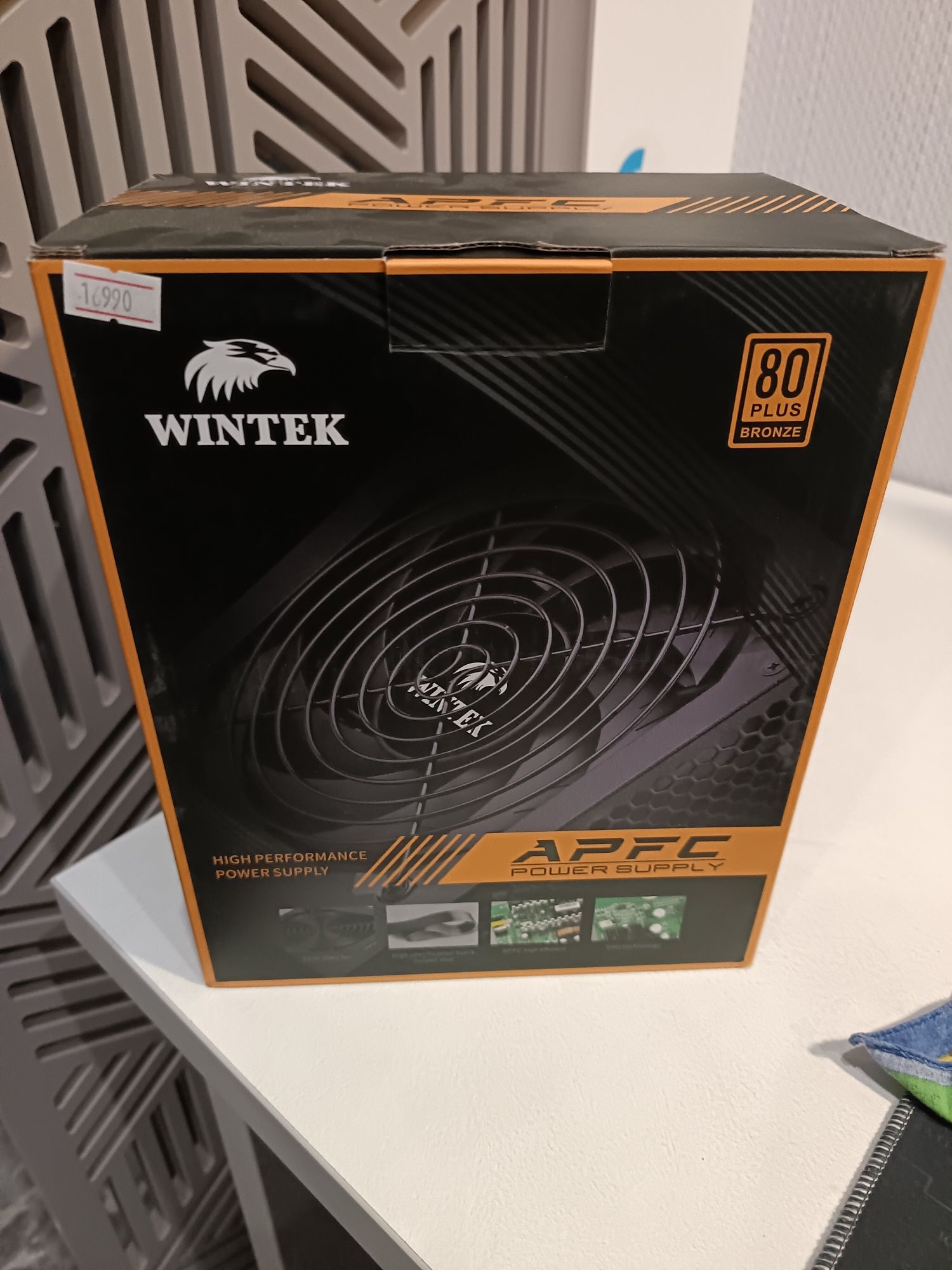Блок питания Wintek Wt-500   (bronze)  ( использовался 2 недели)