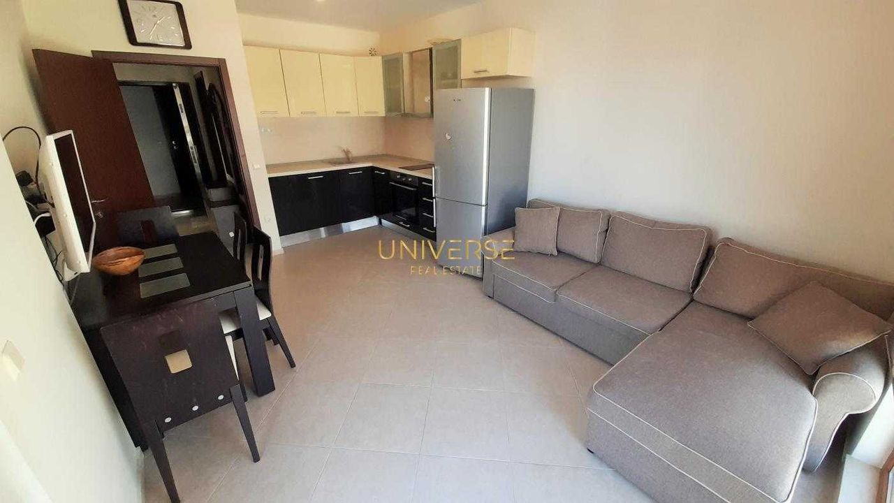 Продава се Тристаен апартамент в к.к. Слънчев бряг - 70 кв.м за 1629 €/кв.м - Снимка #1