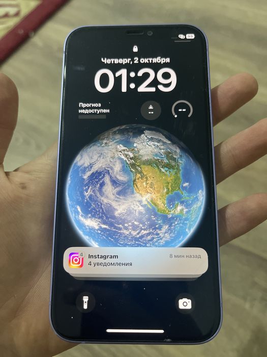 продается iPhone 12