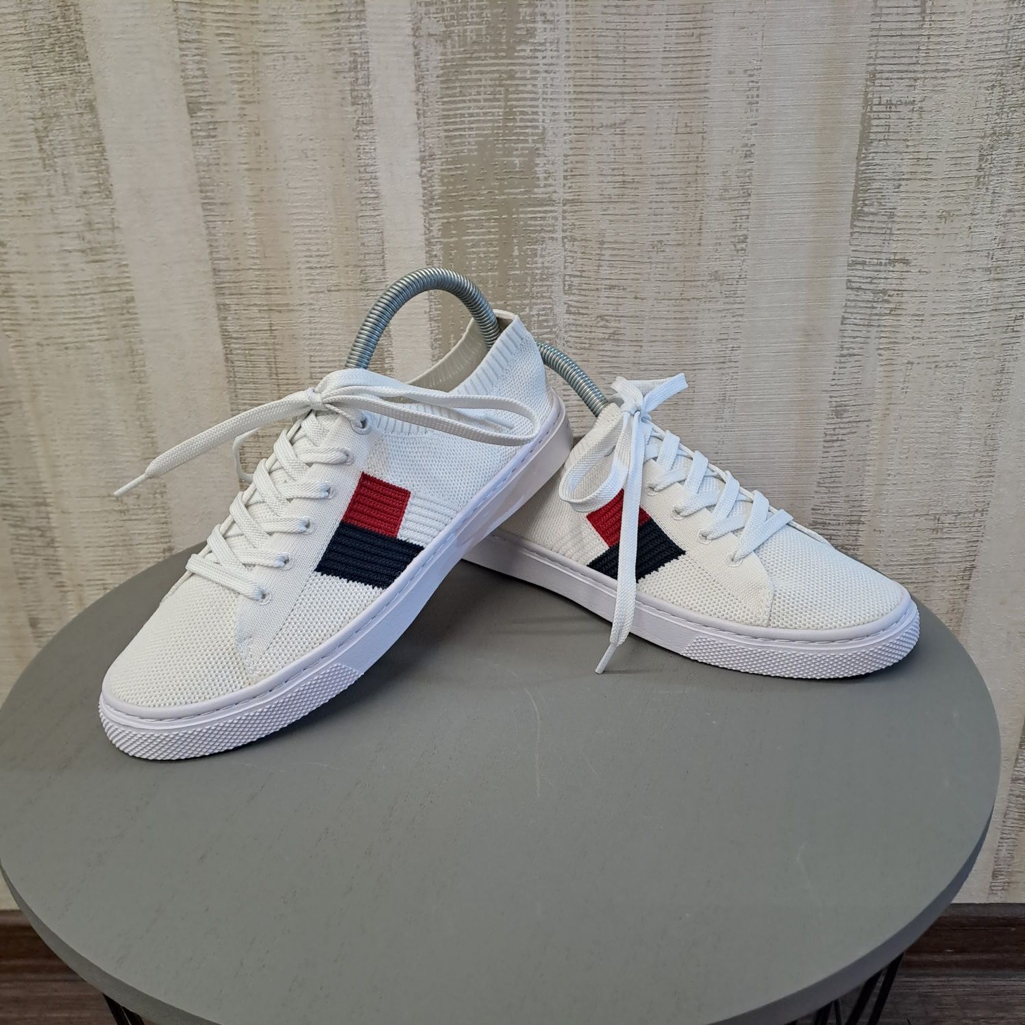 Tommy Hilfiger дамски бели маратонки 38