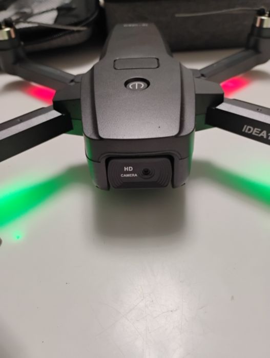 Vând drona iDea 16,2 baterii