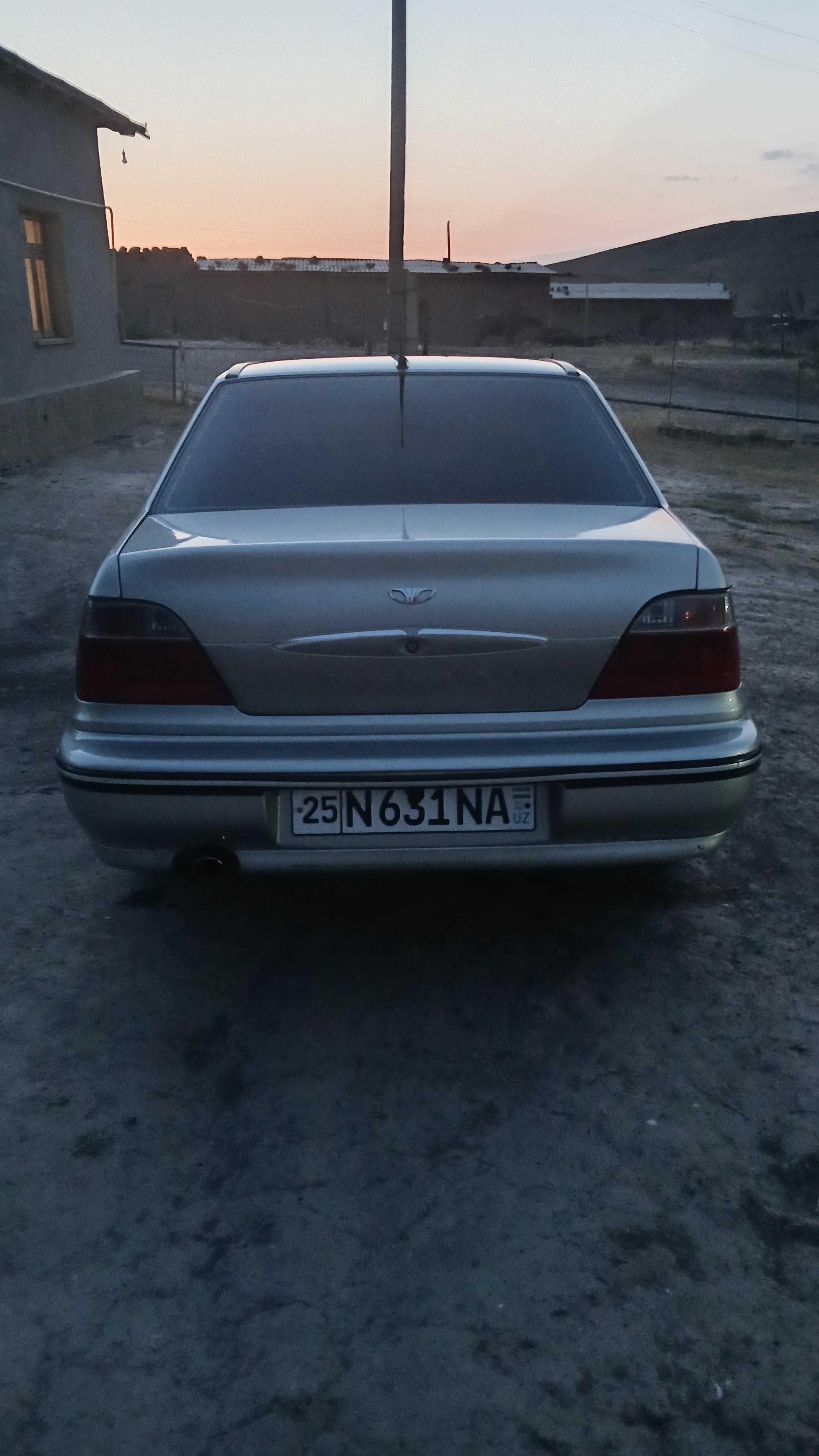 Nexia 1 Dons
2005
4 balon,akkumulyator yangi
Xodovoy yahshi