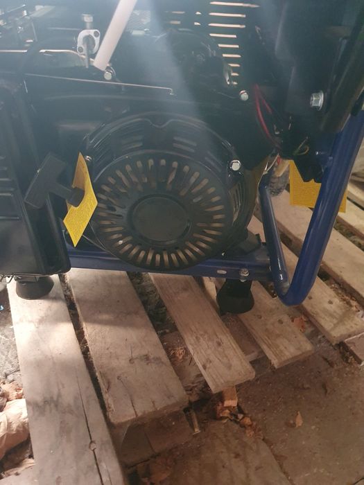 Generator EINHELL 4,8 KW mono și trifazic adus din Germania