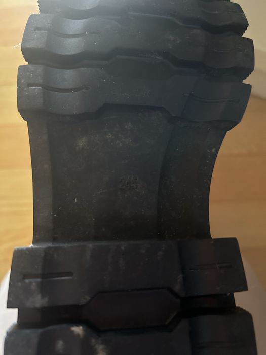 Продам ботинки-челси