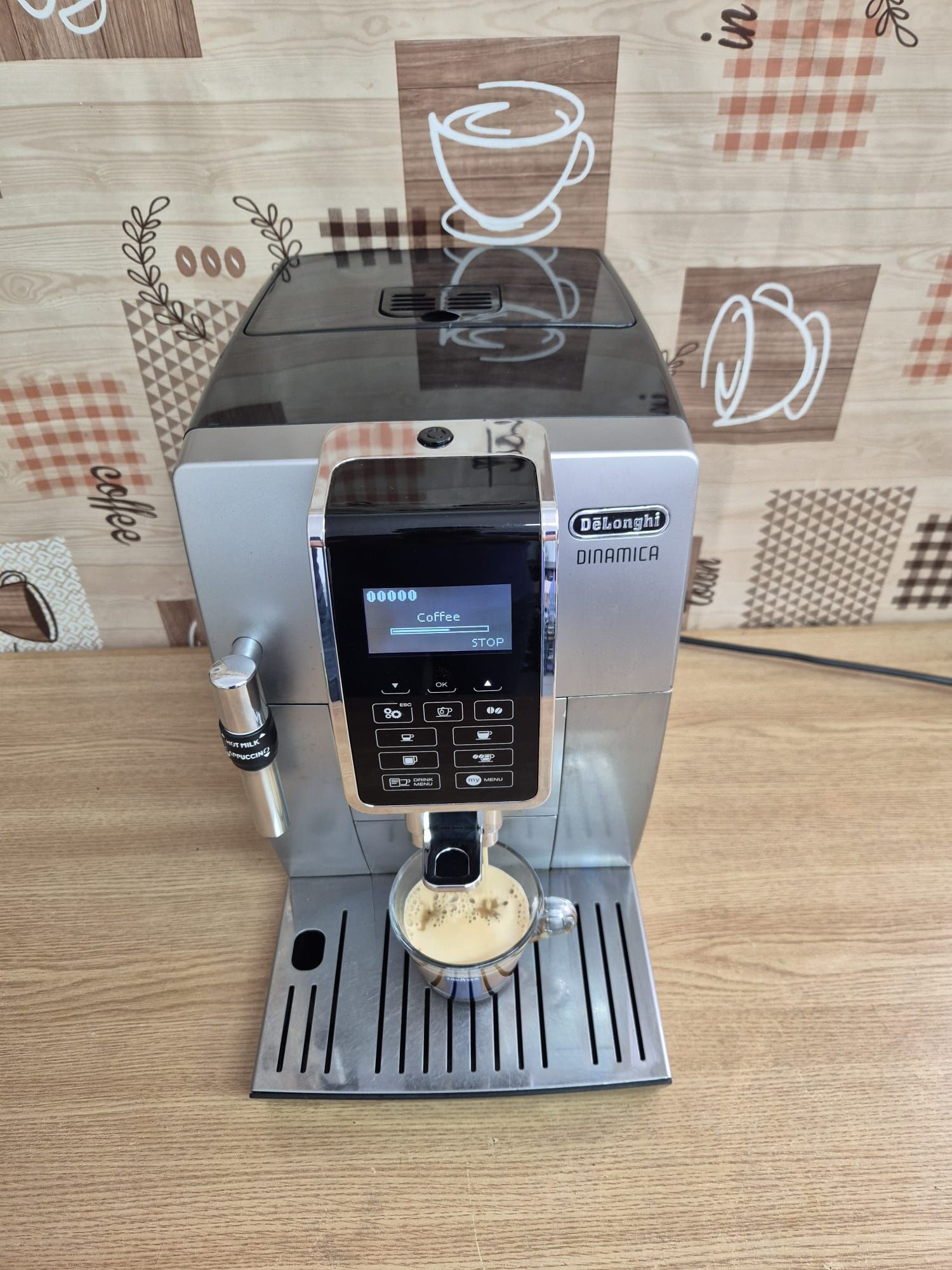 Expresor/Espressor Cafea DeLonghi Dinamica