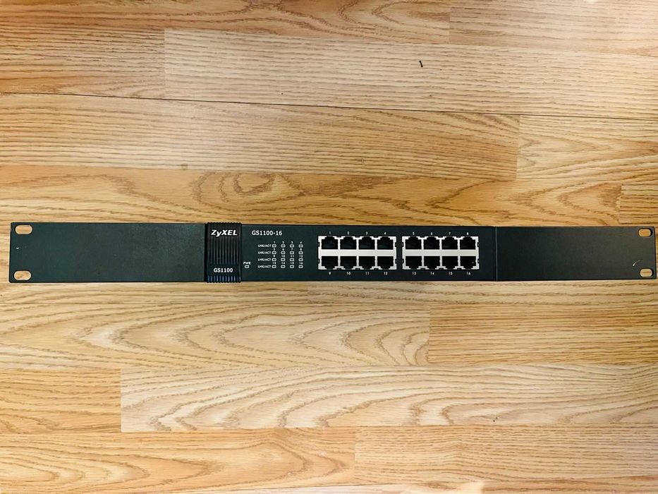 Switch 16 porturi cu suporti ZyXEL GS1100-16, 16 x 10/100/1000Mbps