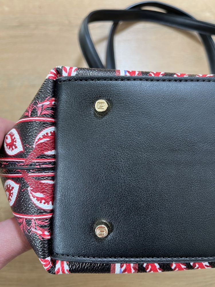 Class Cavalli оригинална дамска чанта