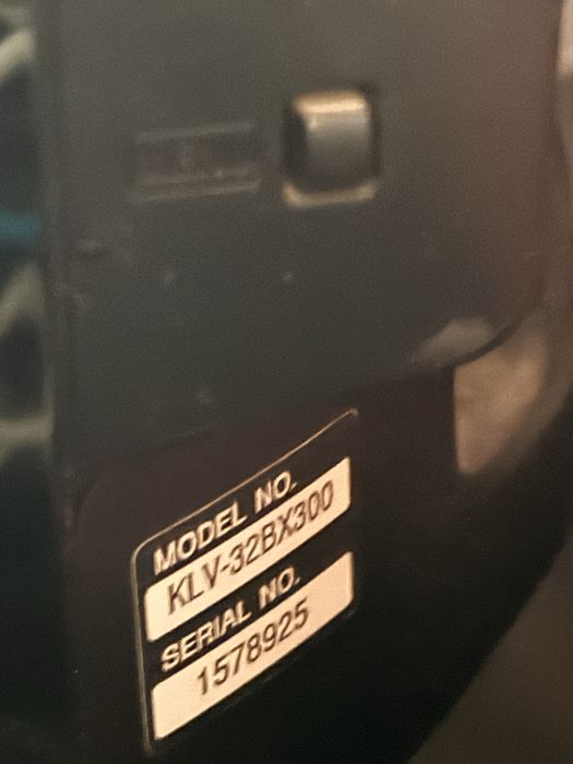 Продаю 2 телевизора Sony bravia, большой и средний