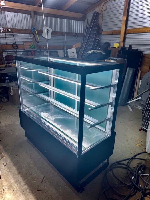 холодилник вытринний