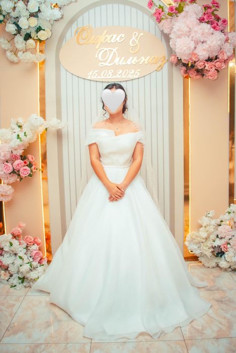 Продаю свадебное платье + фата