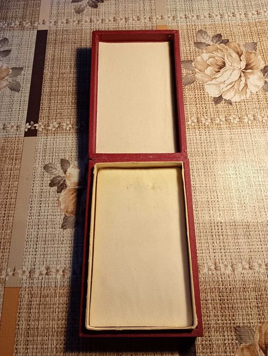 Кутия за орден -Девети септември -трета степен