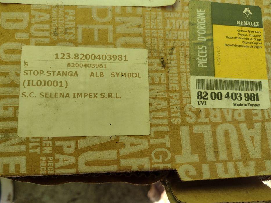 Vând stop stânga, nou, Renault Clio