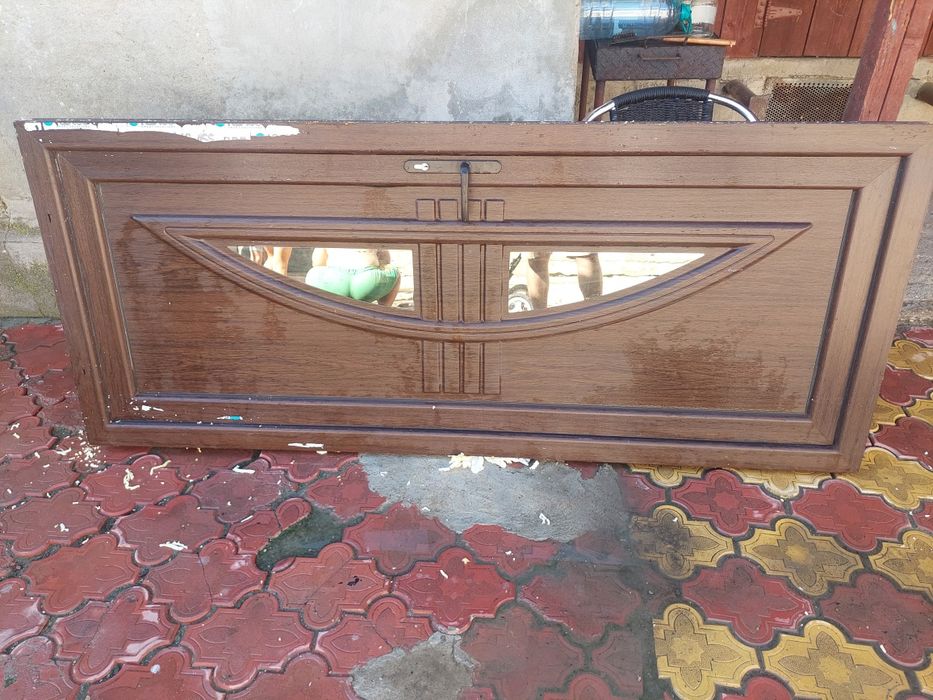 ușă de vanzare  ne folosită