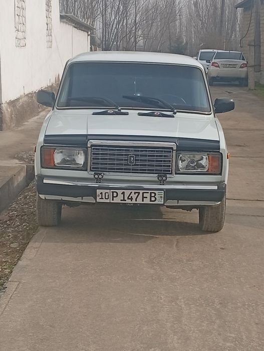 2107 elonni o'qib tel qilar