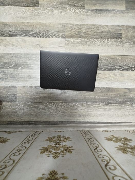 Dell i5 11-pokaleniya 16/256gb xotira ixcham va yengil noutbook