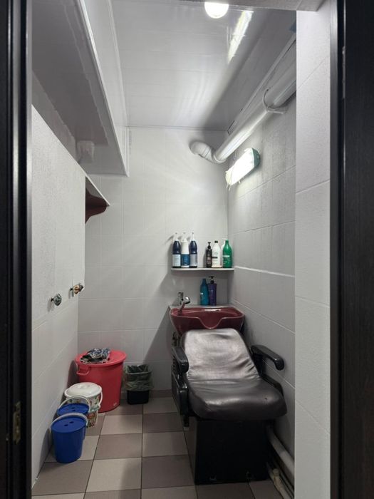 Отдам бесплатно мойку для парикмахеров