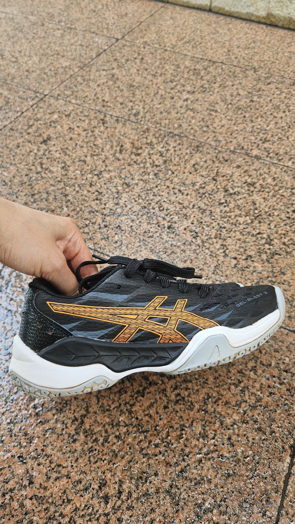 Детски обувки за волейбол Asics