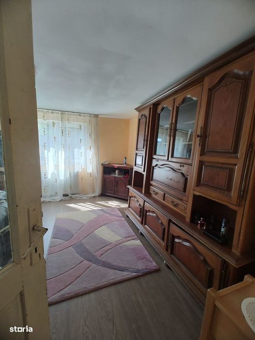 Casă de vanzare zona 22 Decembrie