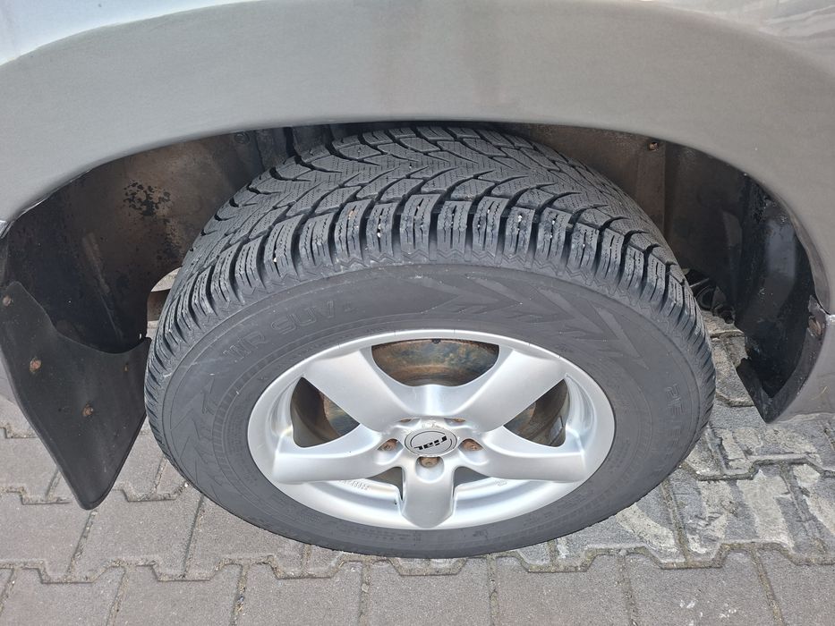 Vând Suzuki Grand Vitara 1.6 Benzină 4x4