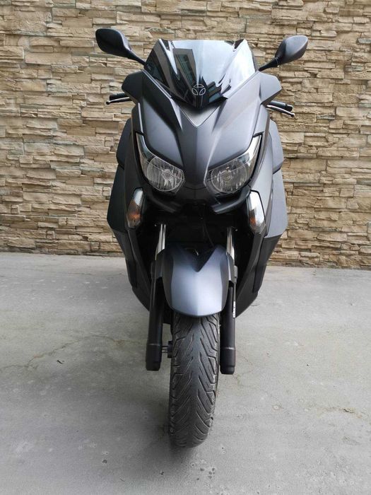 Yamaha X-max 250R MOMO DESIGN