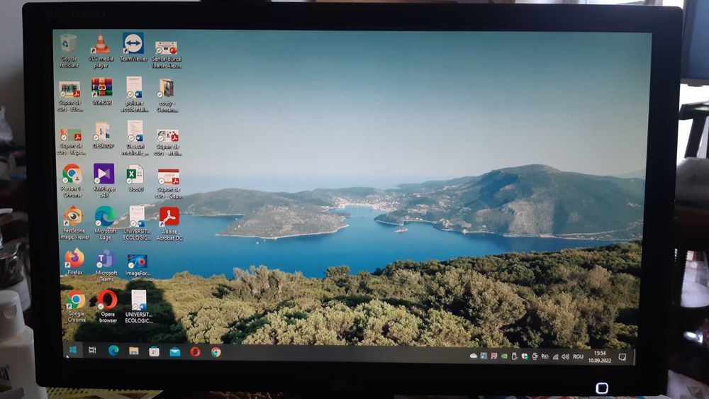 Vând monitor Lcd LG Flatron 18.5" wide