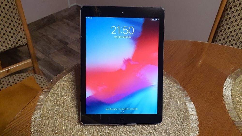Tabletă Apple iPad Model A1475