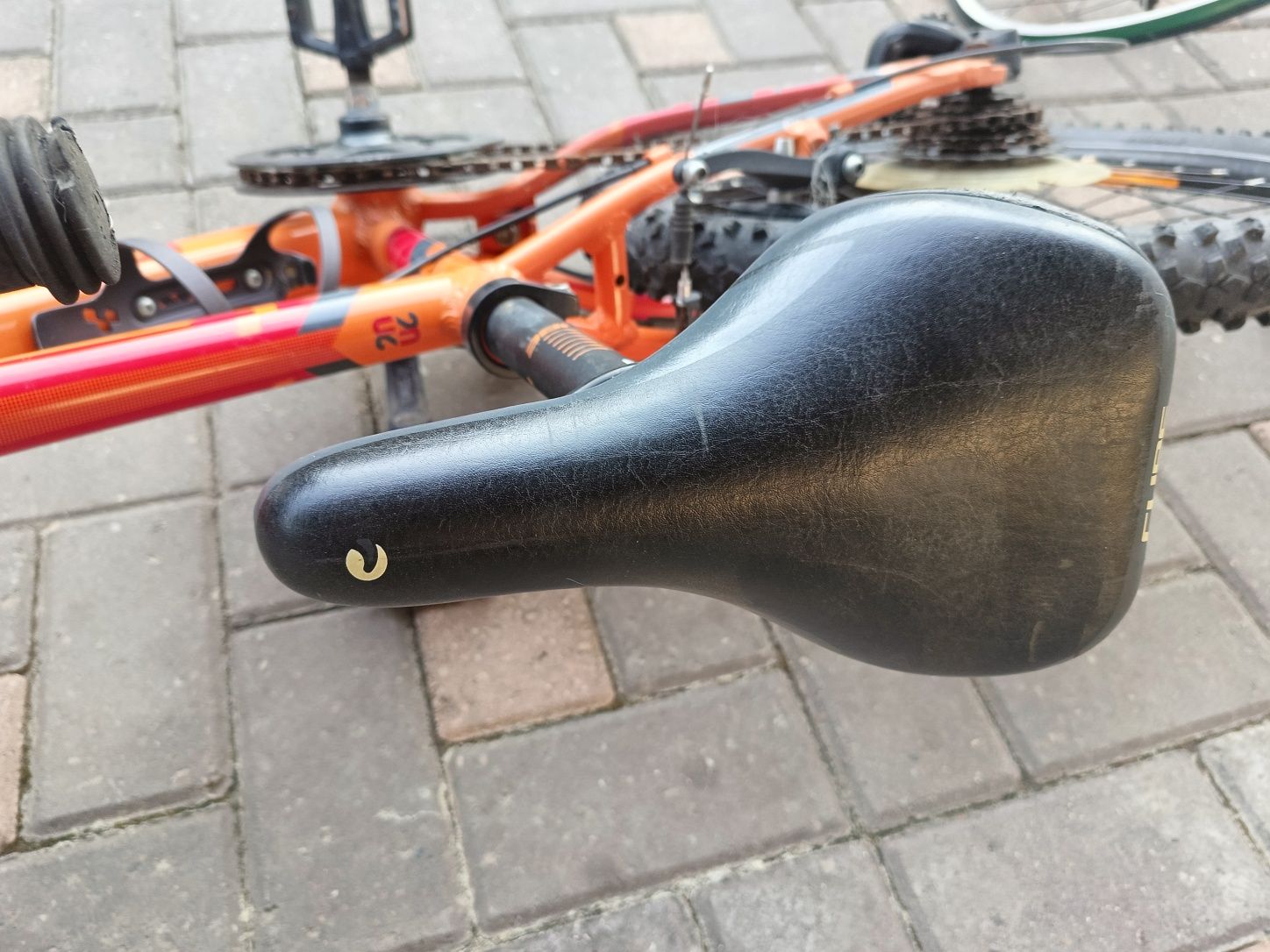 Bicicleta Cube 20"