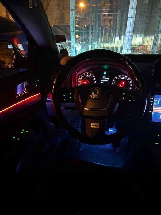 Pentru PRETENTIOSI !Skoda Octavia VRS