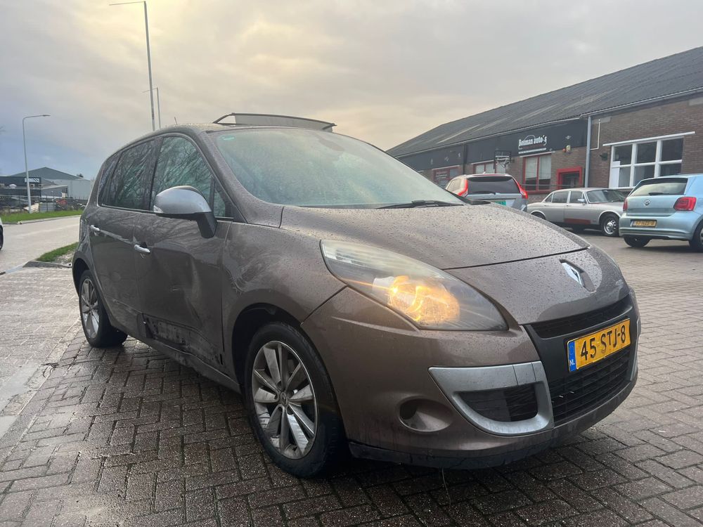 Trager renault scenic 3 an 2012