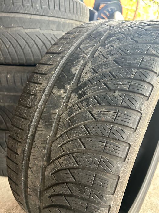 Гуми 255/35/21  мишлен пилот