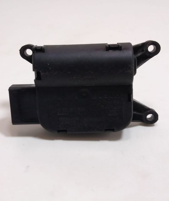 Motoras  Bosch Clapeta Aeroterma  0132801305 Audi A4 B7